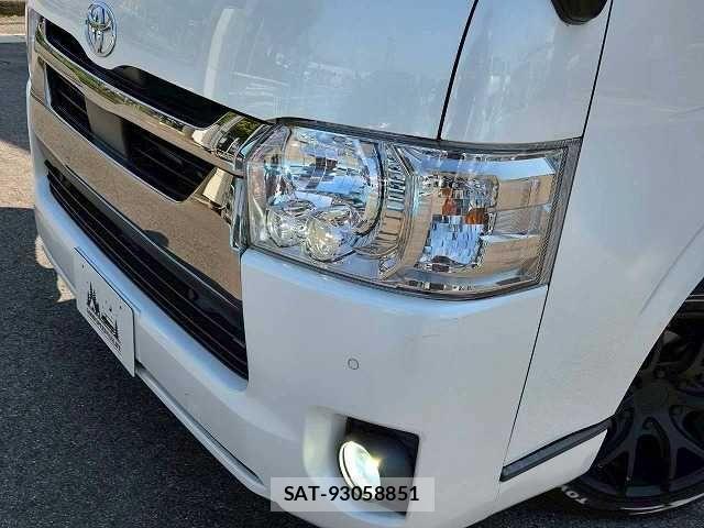 Toyota HIACE VAN 2020-12 6220596-18