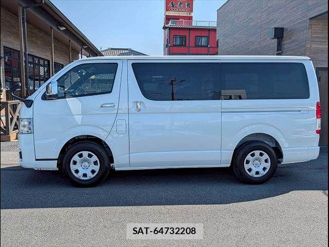 Toyota HIACE VAN 2026-02 6220562-13