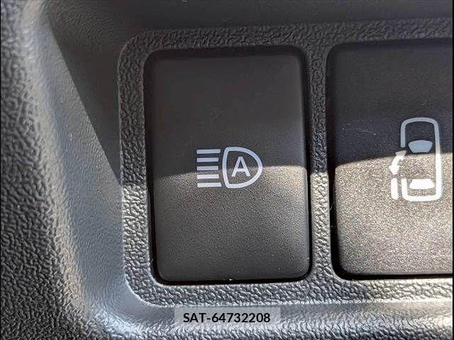 Toyota HIACE VAN 2026-02 6220562-5