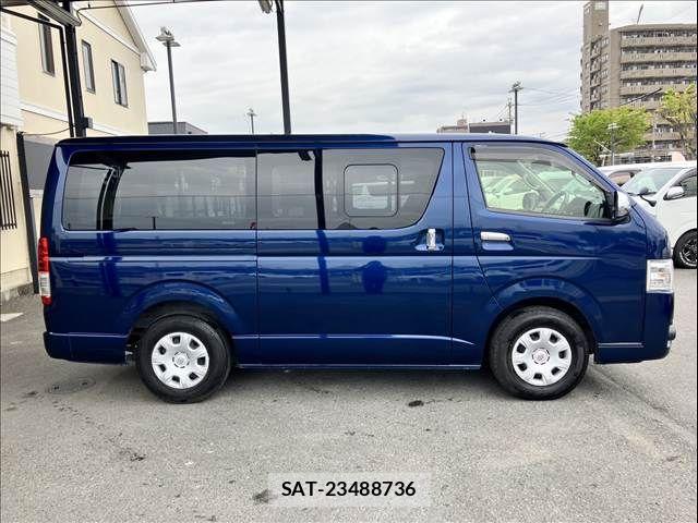 Toyota HIACE VAN 2016-11 6220610-12