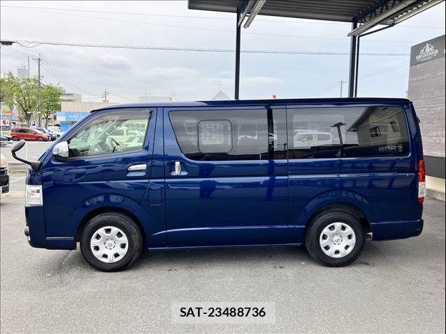 Toyota HIACE VAN 2016-11 6220610-13