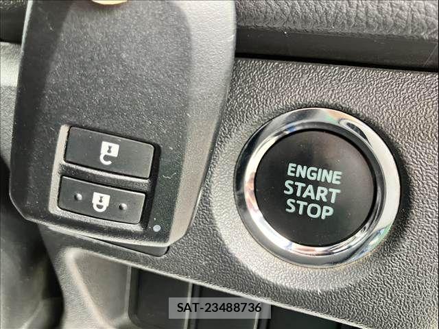 Toyota HIACE VAN 2016-11 6220610-16