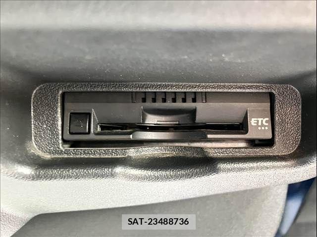 Toyota HIACE VAN 2016-11 6220610-17
