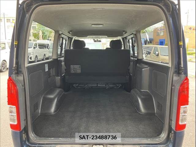 Toyota HIACE VAN 2016-11 6220610-19