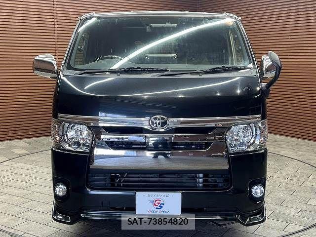 Toyota HIACE VAN 2018-11 6220603-16