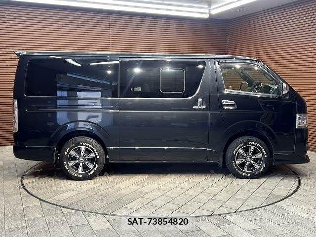Toyota HIACE VAN 2018-11 6220603-17
