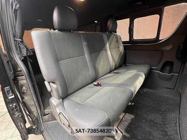 Toyota HIACE VAN 2018-11 6220603-8