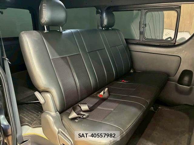 Toyota HIACE VAN 2021-09 6220581-9