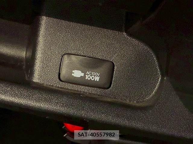 Toyota HIACE VAN 2021-09 6220581-5