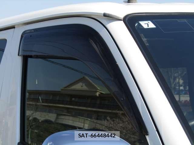 Toyota HIACE VAN 2020-07 6220605-9