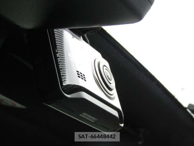 Toyota HIACE VAN 2020-07 6220605-17