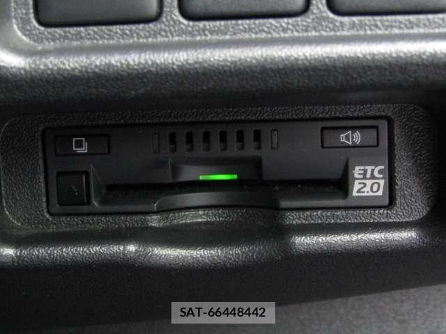 Toyota HIACE VAN 2020-07 6220605-18