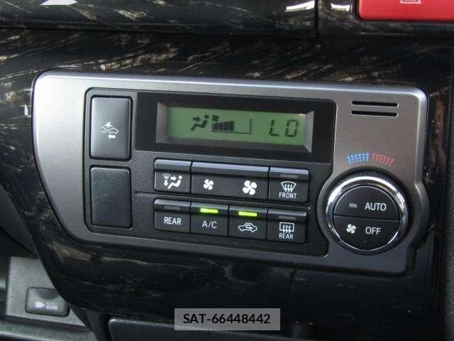 Toyota HIACE VAN 2020-07 6220605-19
