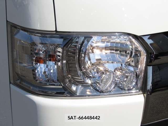 Toyota HIACE VAN 2020-07 6220605-26