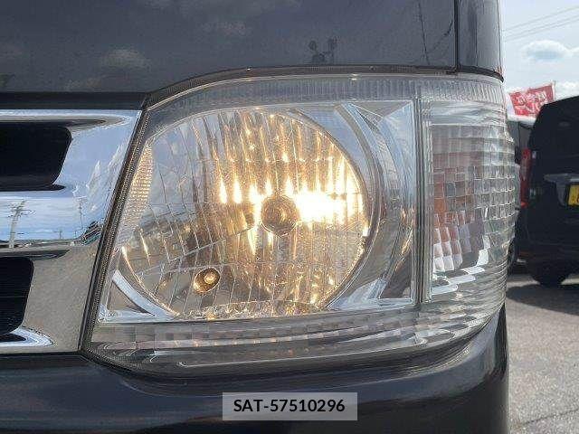 Toyota HIACE VAN 2010-09 6220611-11