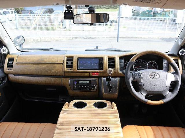 Toyota HIACE VAN 2015-01 6220556-15