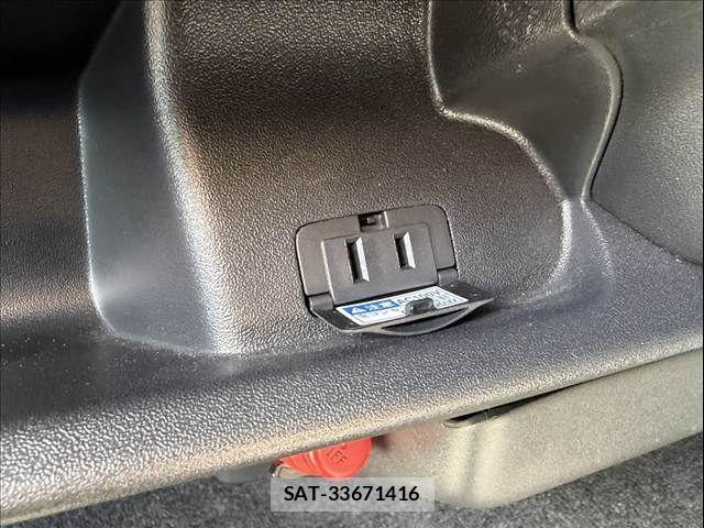 Toyota HIACE VAN 2018-03 6248035-17