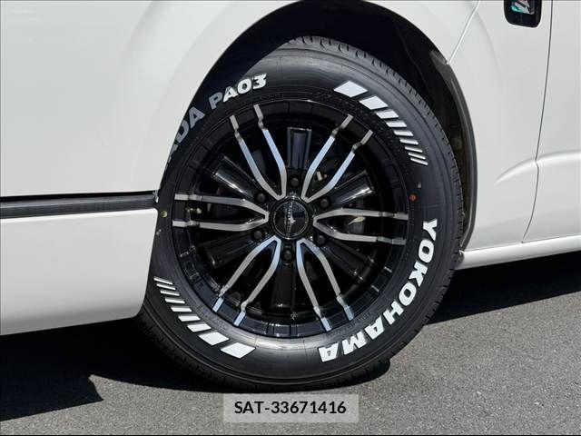Toyota HIACE VAN 2018-03 6248035-5