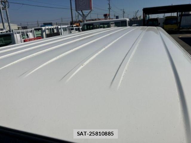 Toyota HIACE VAN 2017-02 6248049-10