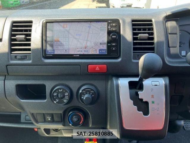 Toyota HIACE VAN 2017-02 6248049-12