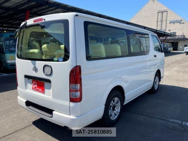 Toyota HIACE VAN 2017-02 6248049-1