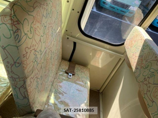 Toyota HIACE VAN 2017-02 6248049-26
