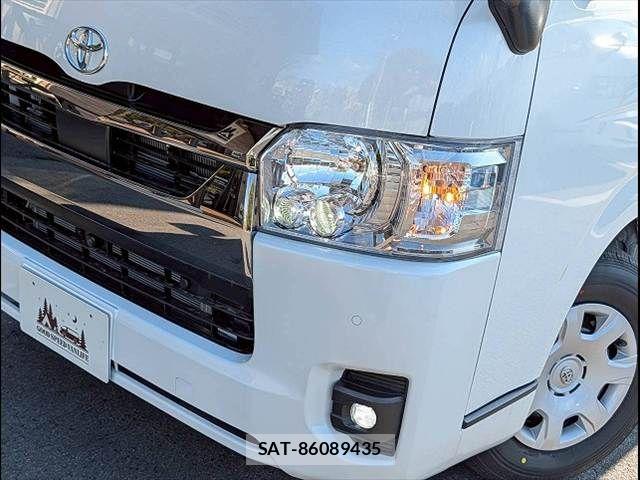 Toyota HIACE VAN 2025-11 6277522-18