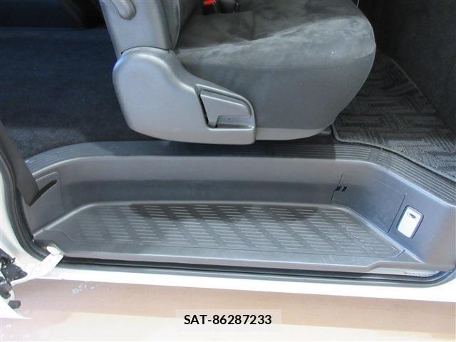 Toyota HIACE VAN 2019-10 6307005-21