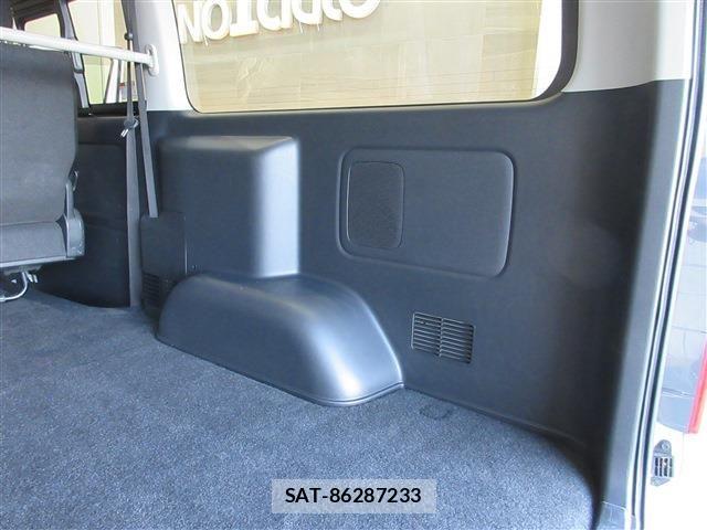 Toyota HIACE VAN 2019-10 6307005-25