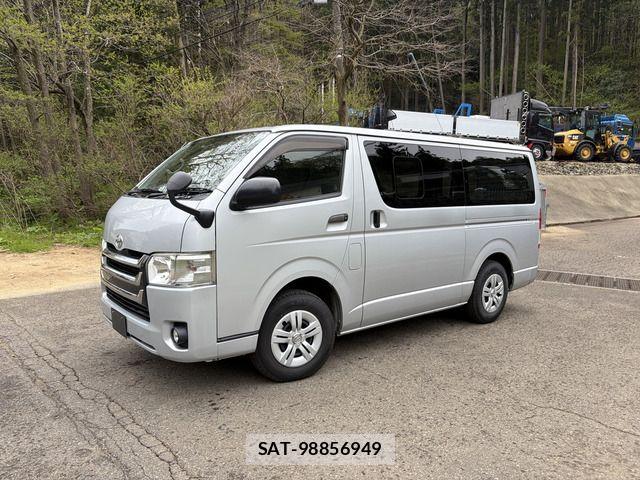 Toyota Hiace Van 2WD