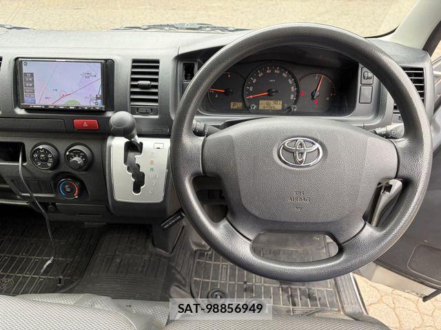 Toyota HIACE VAN 2015-06 6307010-10