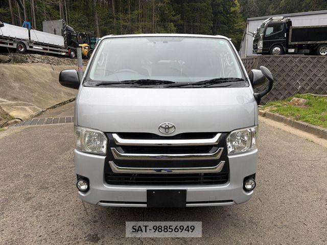 Toyota HIACE VAN 2015-06 6307010-1