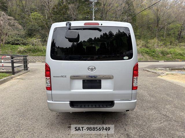 Toyota HIACE VAN 2015-06 6307010-5