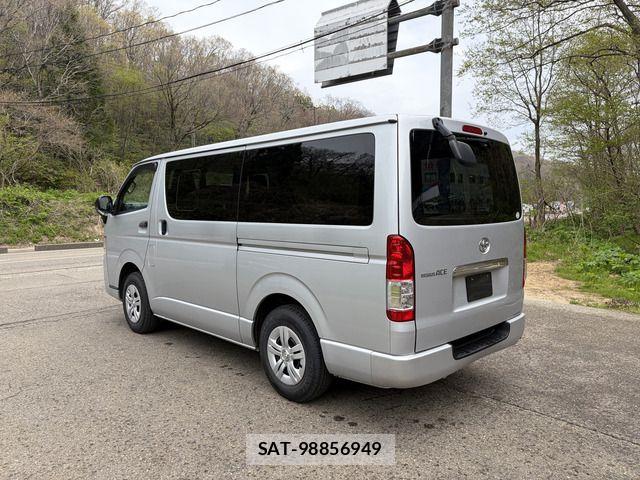 Toyota HIACE VAN 2015-06 6307010-6