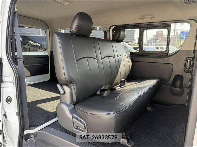 Toyota HIACE VAN 2015-08 6504269-9
