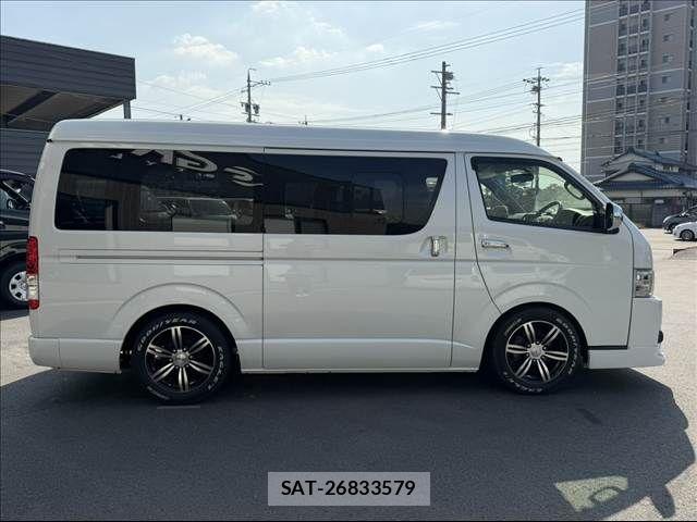 Toyota HIACE VAN 2015-08 6504269-12