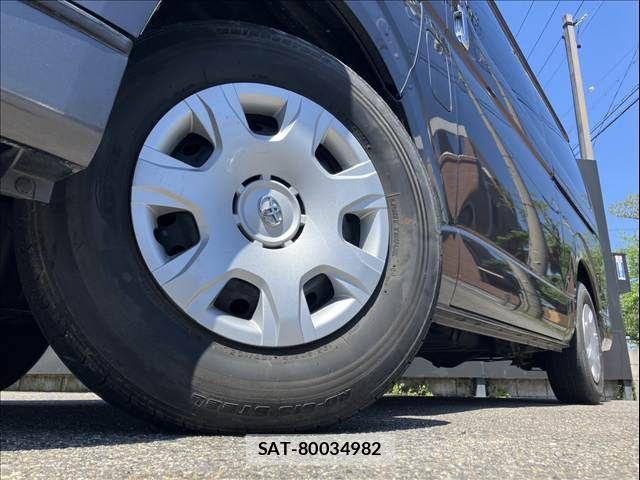 Toyota HIACE VAN 2017-12 6504257-9
