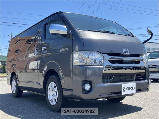 Toyota HIACE VAN 2017-12 6504257-10