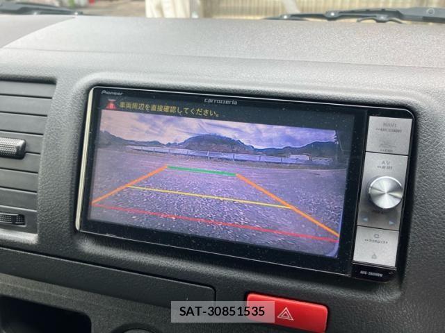 Toyota HIACE VAN 2017-04 6504274-18