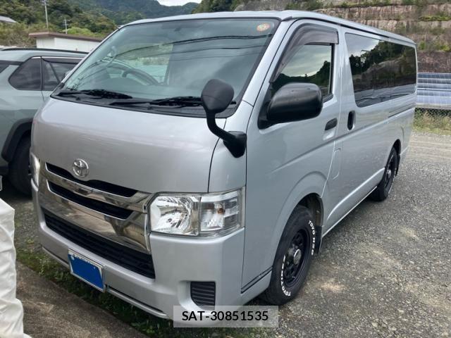 Toyota HIACE VAN 2017-04 6504274-1