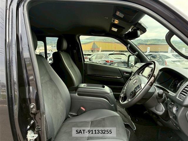 Toyota HIACE VAN 2023-06 6504252-12