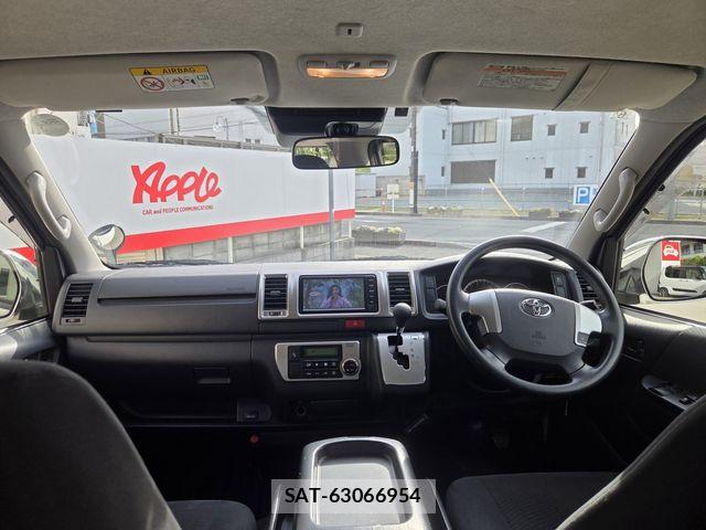 Toyota HIACE VAN 2019-03 6504270-1