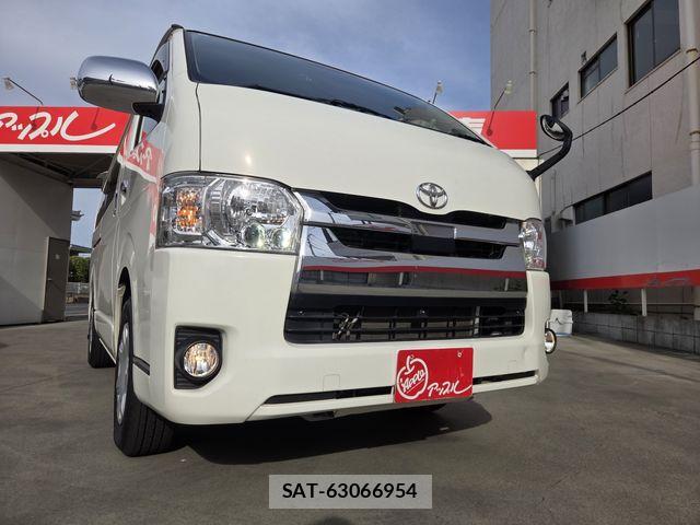 Toyota HIACE VAN 2019-03 6504270-19
