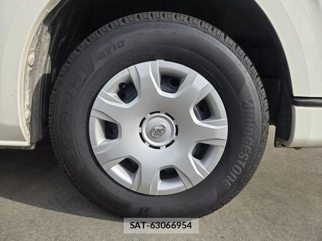 Toyota HIACE VAN 2019-03 6504270-20