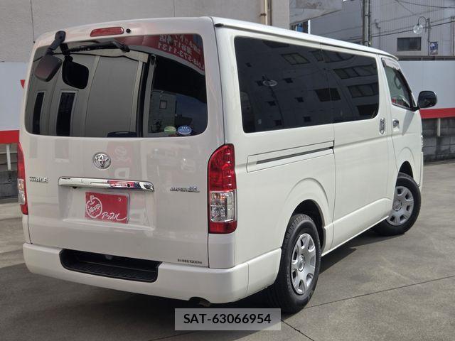 Toyota HIACE VAN 2019-03 6504270-2