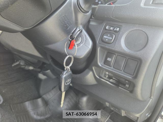 Toyota HIACE VAN 2019-03 6504270-4