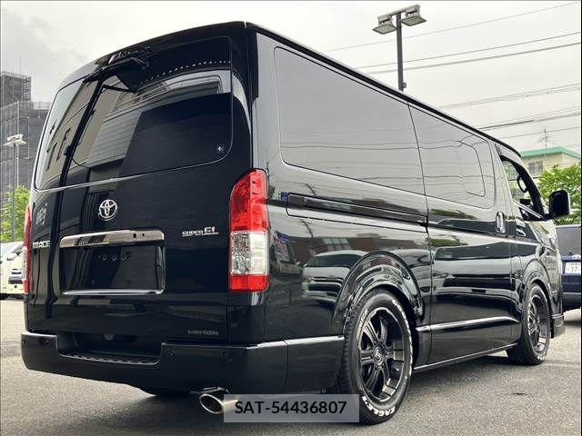 Toyota HIACE VAN 2024-05 6527815-14