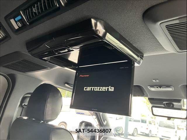 Toyota HIACE VAN 2024-05 6527815-18