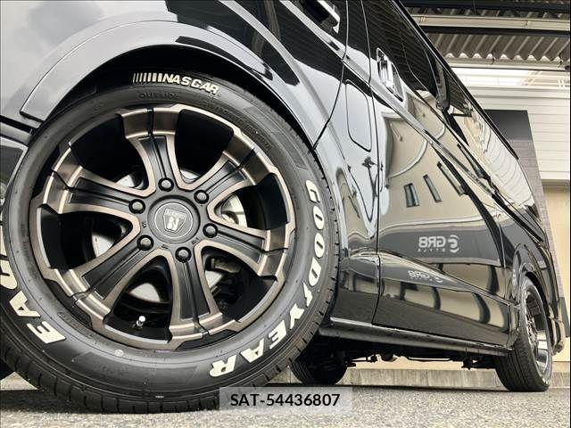 Toyota HIACE VAN 2024-05 6527815-8