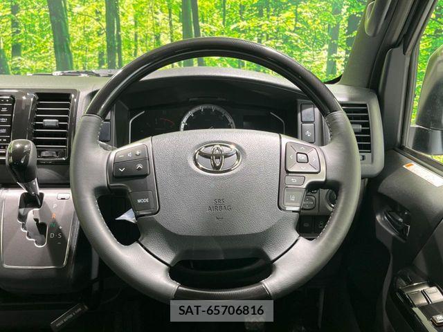 Toyota HIACE VAN 2025-11 6527814-10